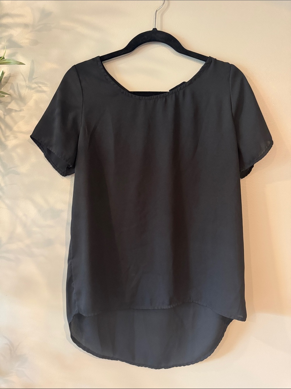 Peach Love California Black Short Sleeve High-Low Blouse